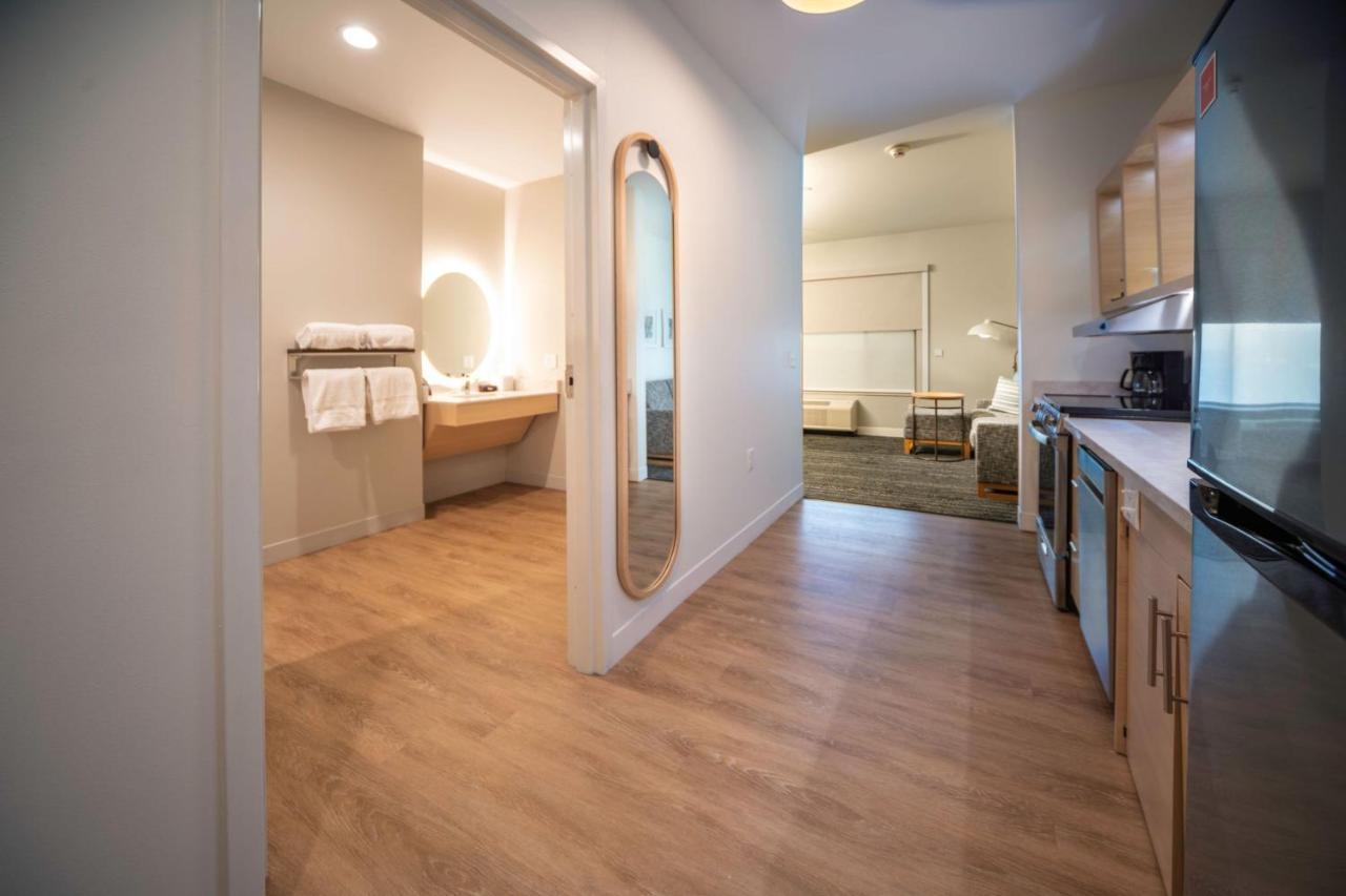 Towneplace Suites By Marriott Louisville Downtown Bagian luar foto
